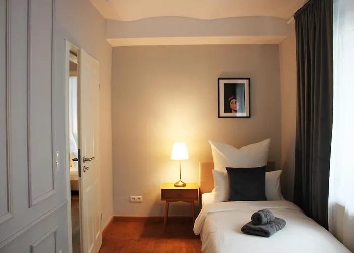Appartement R B Family - Zentrumsnah - 108 Qm Mit Dachterrasse - Kueche - Waschtrockner - Smart Tv - Badewanne & Dusche - Kostenloser Parkplatz - 2 Schlafzimmer *