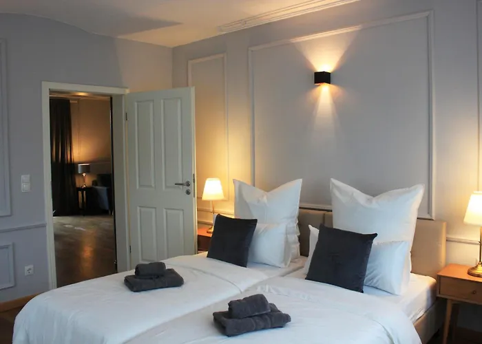 Appartement R B Family - Zentrumsnah - 108 Qm Mit Dachterrasse - Kueche - Waschtrockner - Smart Tv - Badewanne & Dusche - Kostenloser Parkplatz - 2 Schlafzimmer *