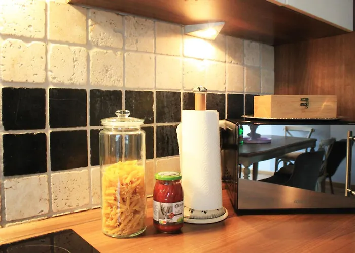 Appartement R B Family - Zentrumsnah - 108 Qm Mit Dachterrasse - Kueche - Waschtrockner - Smart Tv - Badewanne & Dusche - Kostenloser Parkplatz - 2 Schlafzimmer Hambourg