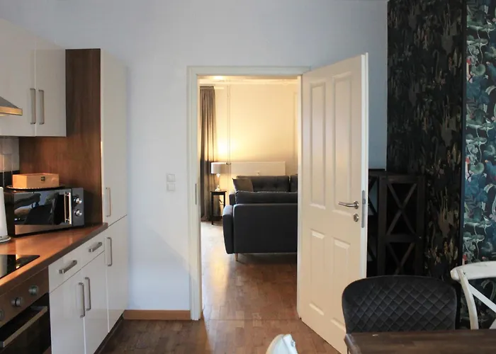 Appartement R B Family - Zentrumsnah - 108 Qm Mit Dachterrasse - Kueche - Waschtrockner - Smart Tv - Badewanne & Dusche - Kostenloser Parkplatz - 2 Schlafzimmer Hambourg